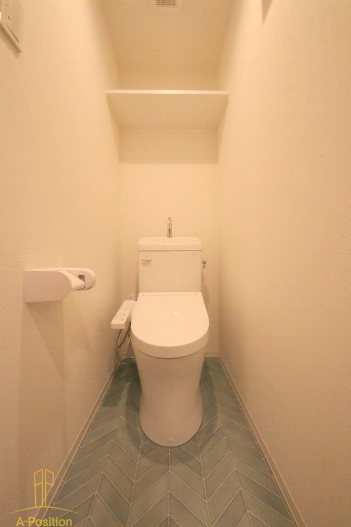 トイレ　アヴェニール中崎