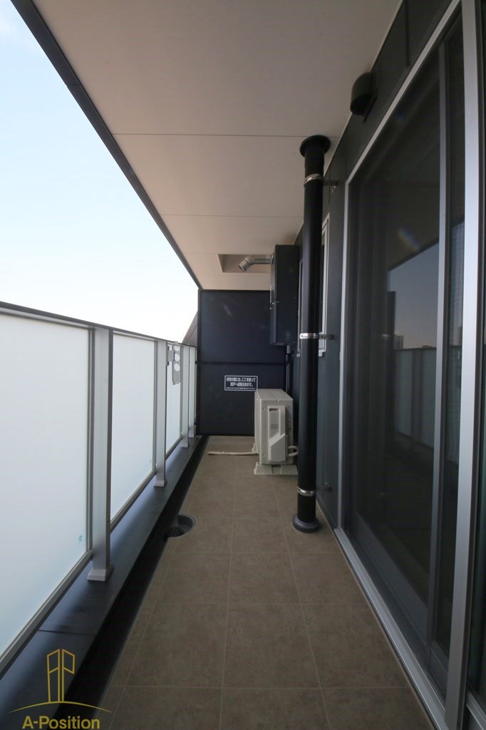 バルコニー　アヴェニール中崎