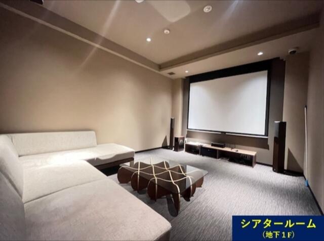 ロビー　シアタールーム