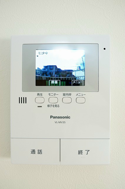 セキュリティ　TVインターホン　※写真は今回募集の部屋とは異なります