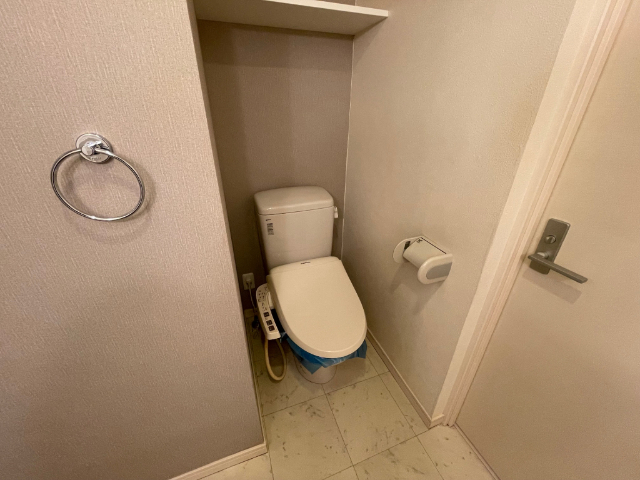 トイレ　ウオシュレット付きです