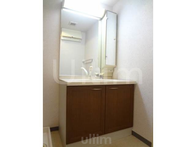 洗面設備　シャンプードレッサー