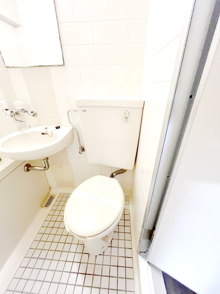 トイレ　トイレ