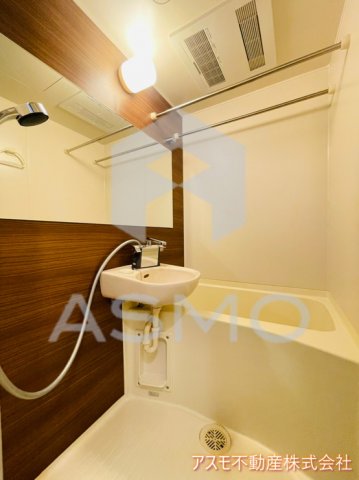 バス・シャワールーム　同マンション別部屋参考写真