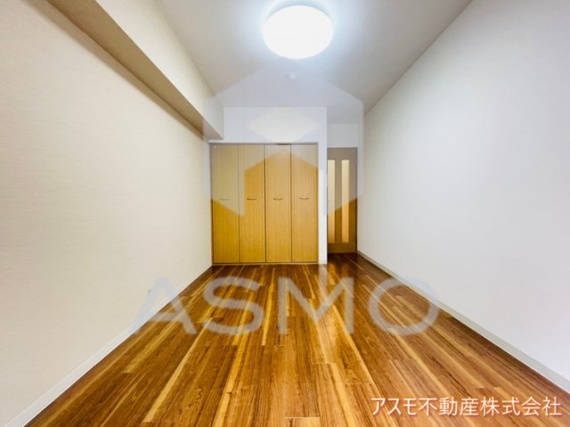 居室・リビング　同マンション別部屋参考写真