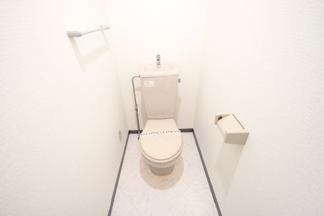 トイレ　他号室画像