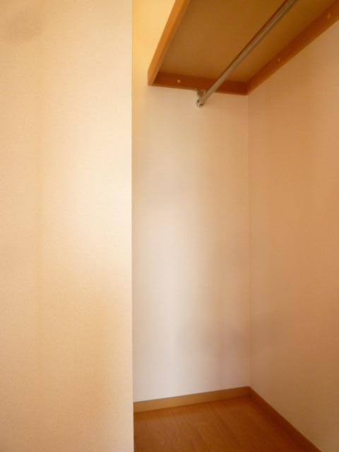 収納　ウォークインクローゼット