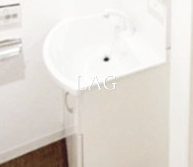洗面設備　独立洗面台になります。