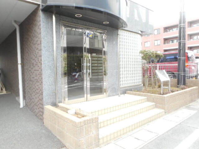 エントランス　エントランス