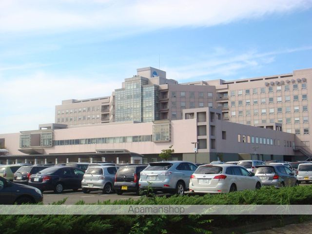 病院　新潟県立中央病院（病院）まで1119m