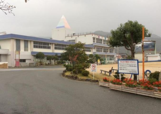 小学校　小郡小学校（小学校）まで2325m