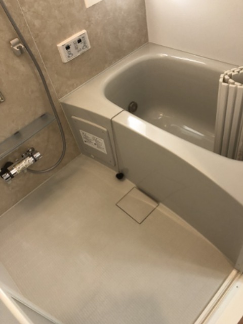 バス・シャワールーム　別室参照