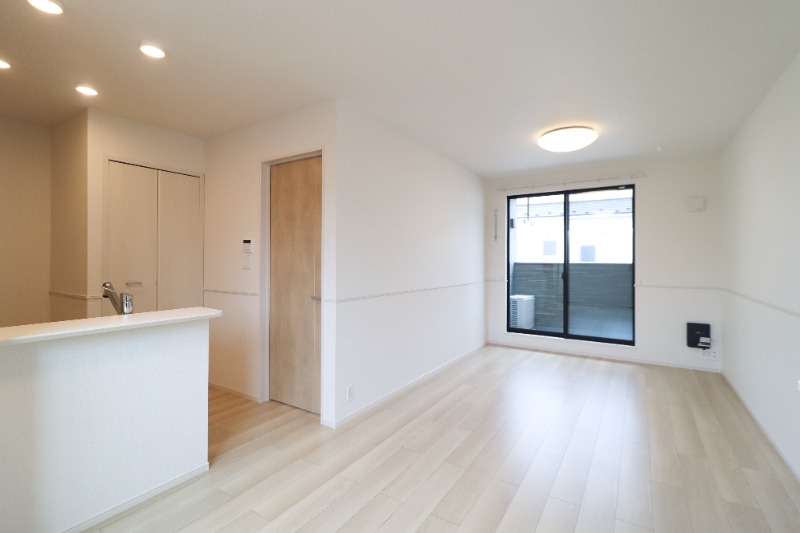 居室・リビング　図面と現状に相違がある場合には現状を優先