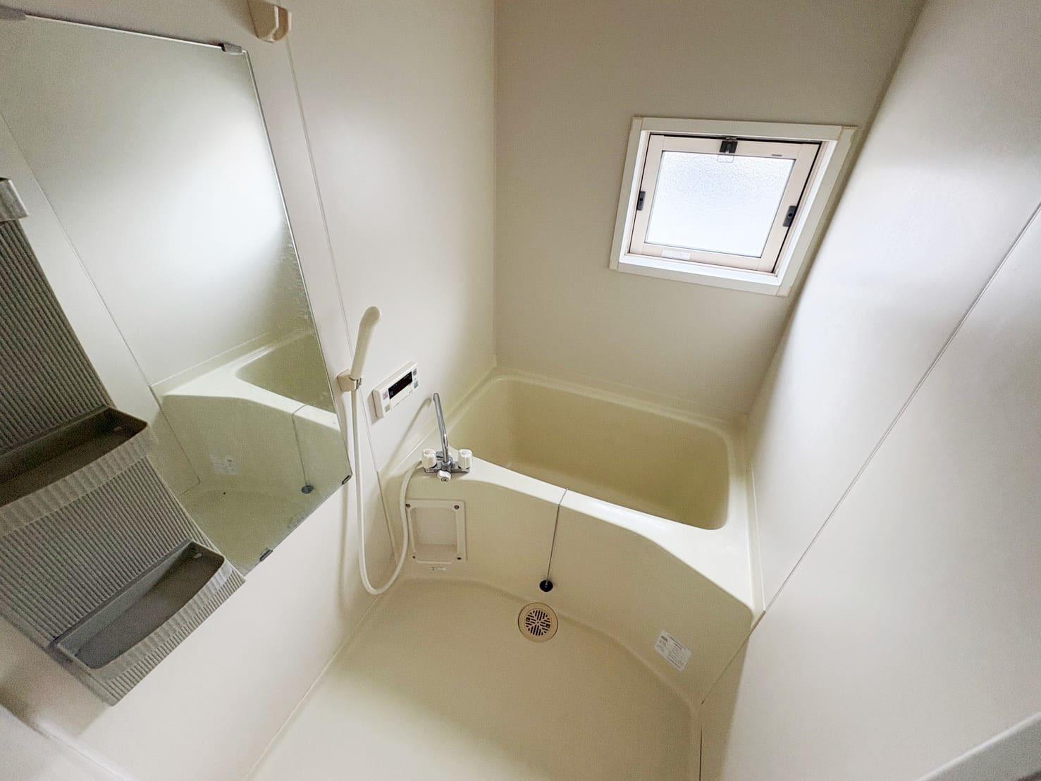 バス・シャワールーム　浴室