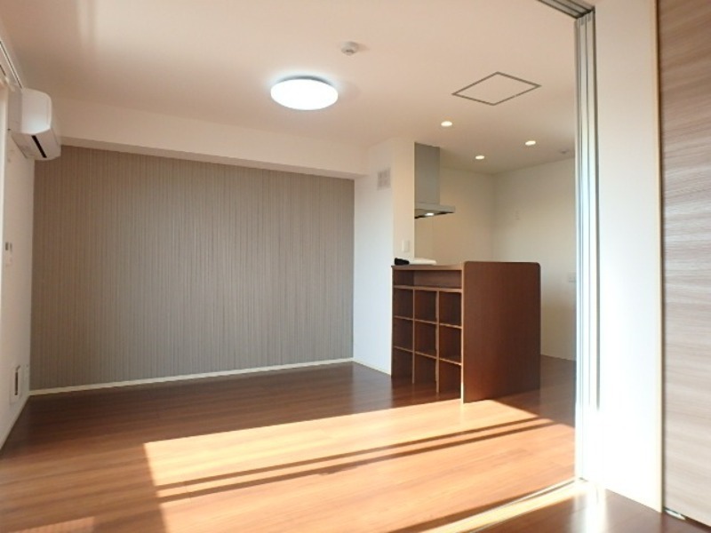 居室・リビング　図面と現状に相違がある場合には現状を優先