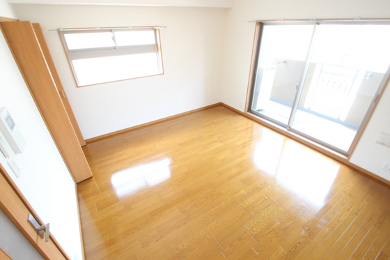 居室・リビング　※別部屋の写真です