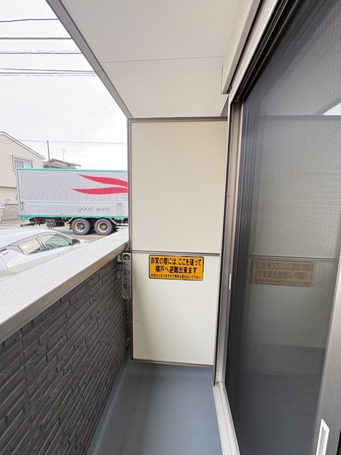 バルコニー　施工中参考