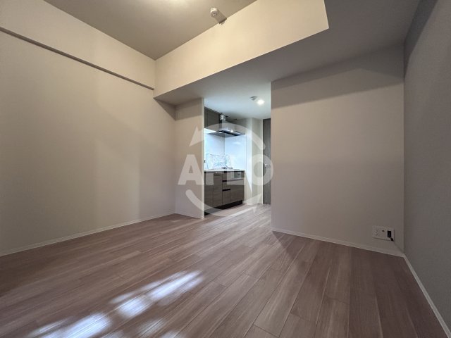 居室・リビング　コンフォリア・リヴ淡路　リビング