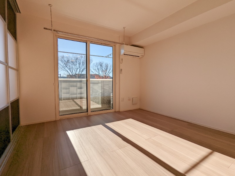 居室・リビング　図面と現状に相違がある場合には現状を優先