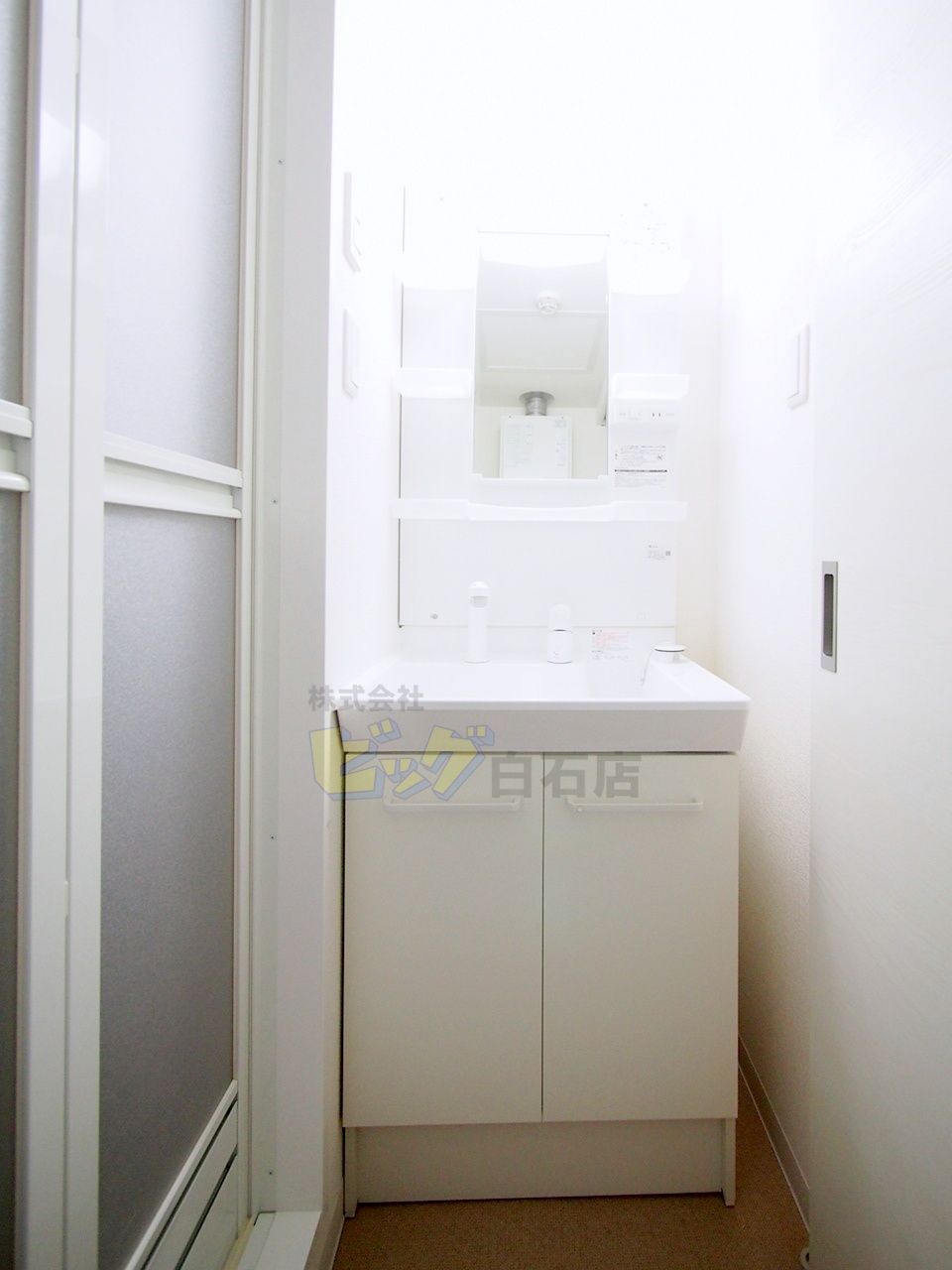 洗面設備　シャンプードレッサー完備しています♪