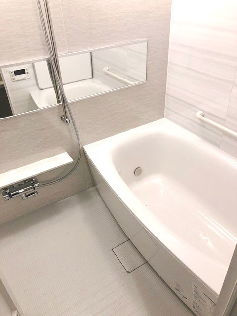 バス・シャワールーム　※写真は同タイプ住戸です。