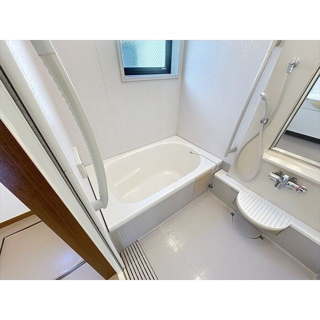 バス・シャワールーム　リフレッシュできそうな風呂です