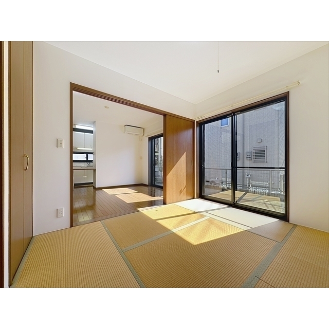 その他部屋・スペース　ＬＤＫと和室つながりの心地よい空間