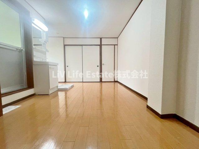 居室・リビング　同仕様参考写真