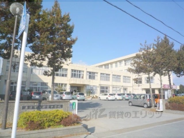 中学校　新堂中学校（中学校）まで1200m