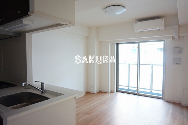 居室・リビング　開放感のあるゆったりとしたお部屋です♪