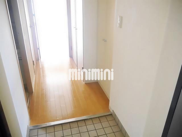 玄関　６０２号室の室内写真です。