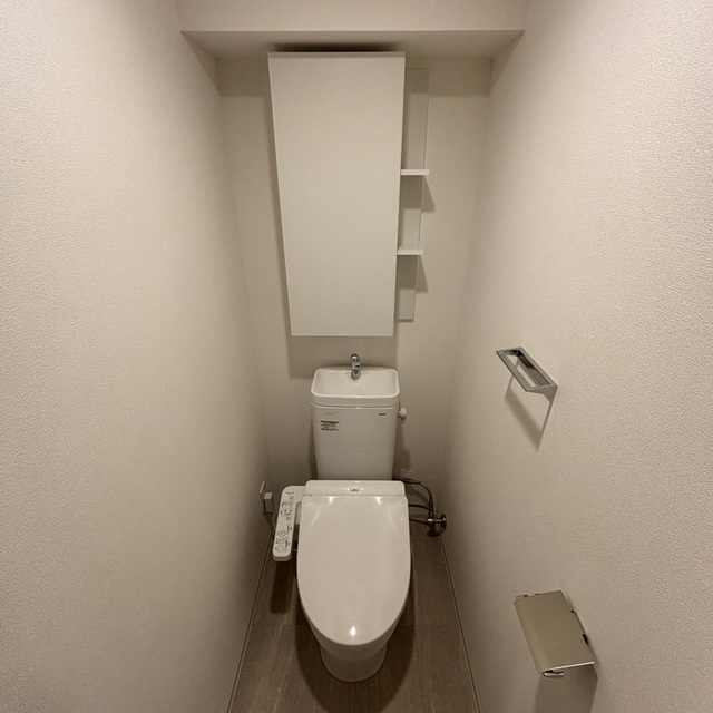 トイレ　※写真は同タイプ住戸です。