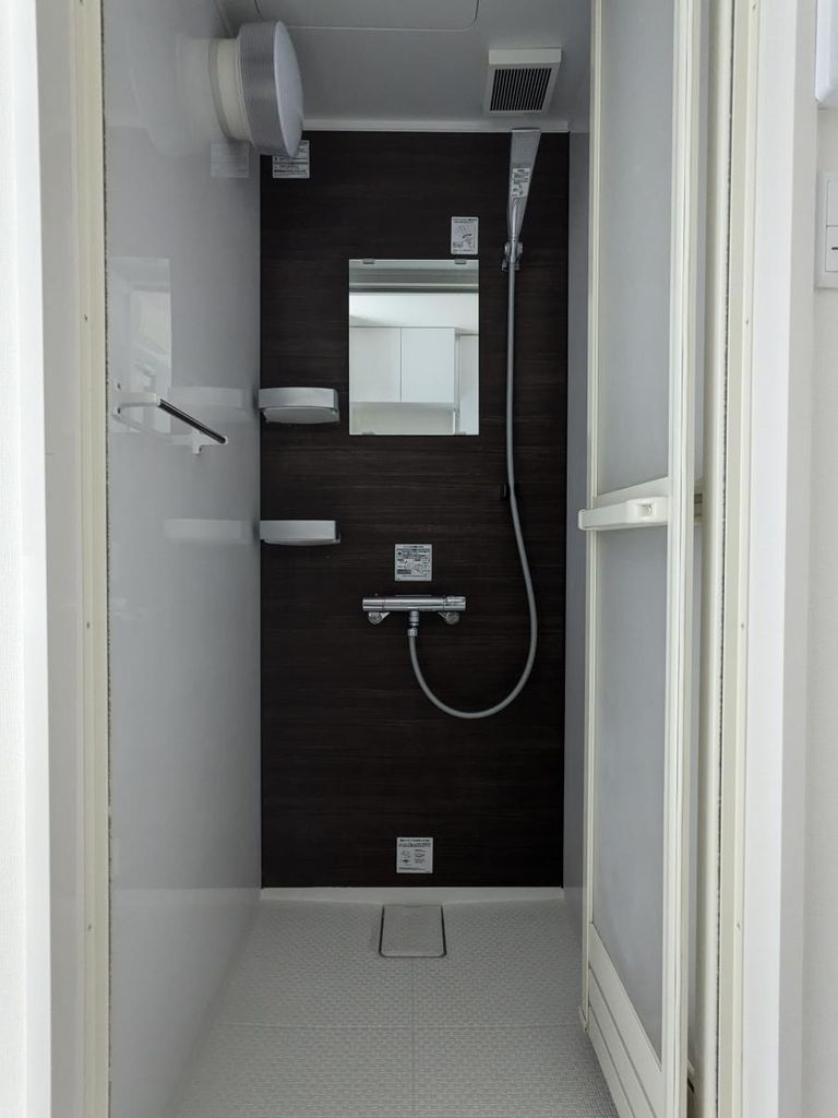 バス・シャワールーム　シャワールーム