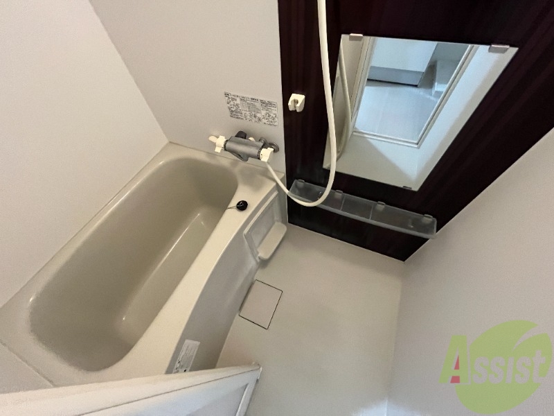 バス・シャワールーム　バスルームはこんな感じです。一日の疲れを癒しましょう。