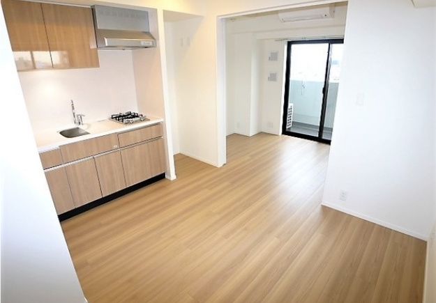 居室・リビング　☆明るい洋室☆