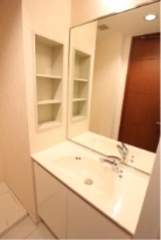 洗面設備　※同仕様写真含む