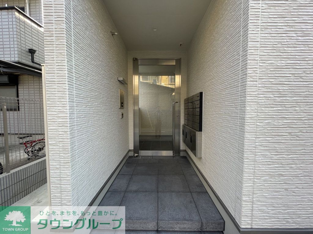 エントランス　部屋探しは株式会社　タウンハウジング　までお気軽にお問合せ…