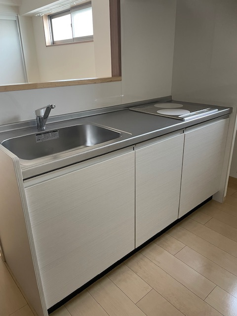 キッチン　同物件別号室の写真です。