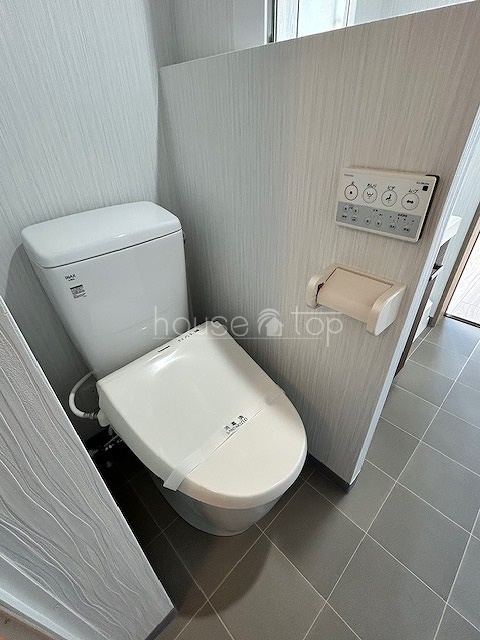 トイレ　◆温水洗浄便座付きトイレ♪