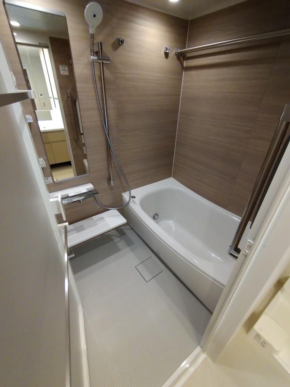 バス・シャワールーム