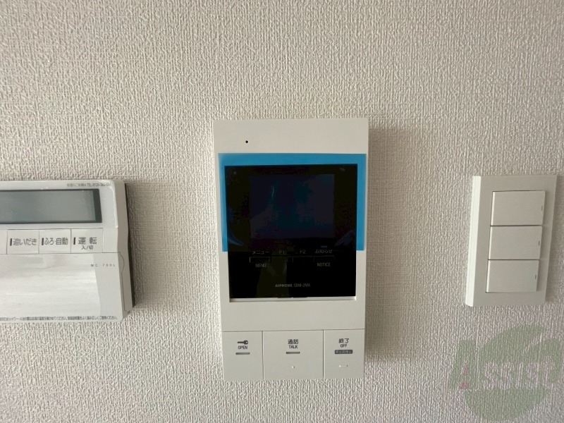 セキュリティ　ＴＶモニター付インターホンです。来客者の顔が見えるので安心！