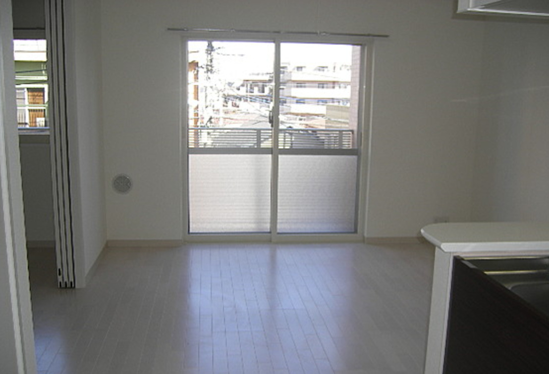 居室・リビング　別号室参考写真