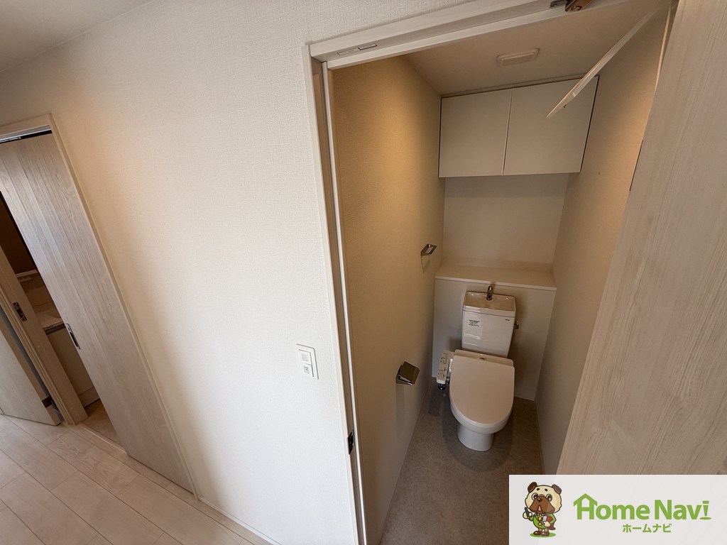 トイレ　ウォシュレット付き