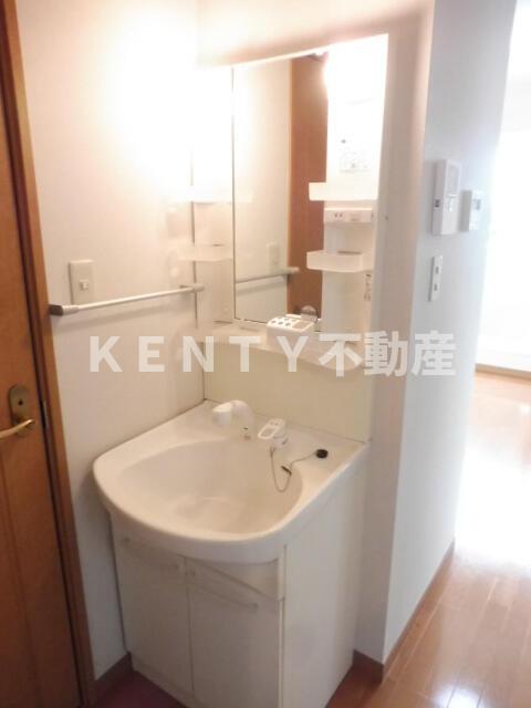 洗面設備　忙しい朝には欠かせない洗面所です