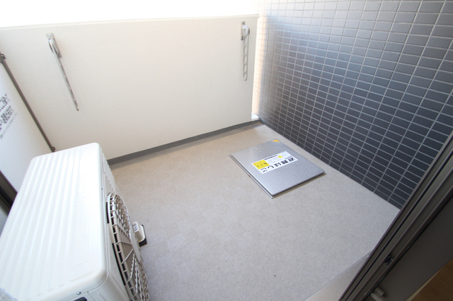 バルコニー　※他のお部屋の参考写真です。