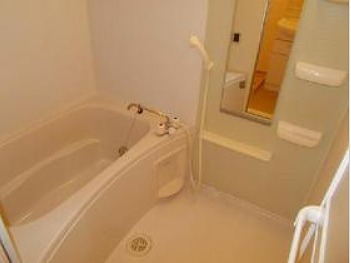 バス・シャワールーム　追い焚き機能付き