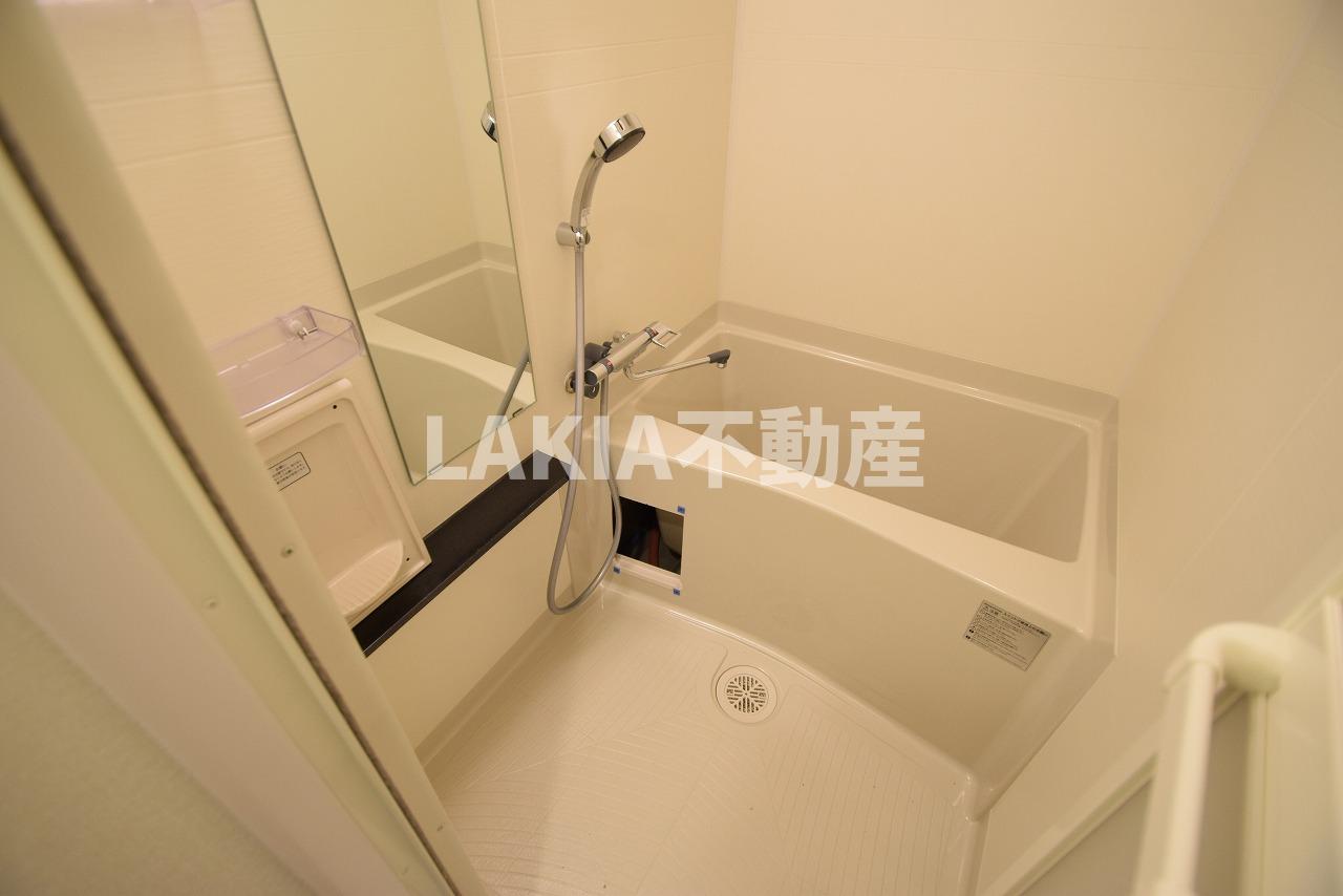 バス・シャワールーム　シャワーの水圧も安心ですよ。