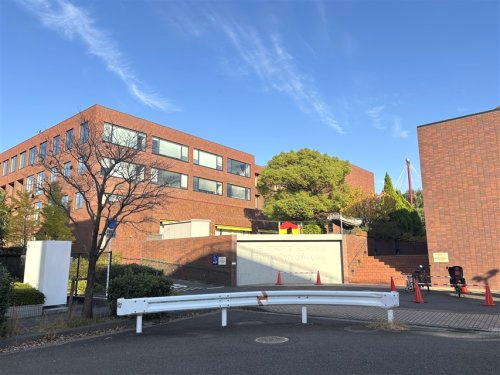 高校・高専　東京横浜独逸学園（高校・高専）まで259m