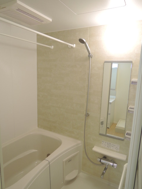 バス・シャワールーム　★追焚と浴室乾燥機付きバス★