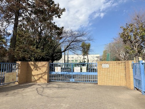 中学校　北中野中学校（中学校）まで852m
